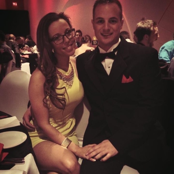 Sexy Yellow dress Guess by Marciano 💛 - Picture 4 of 6